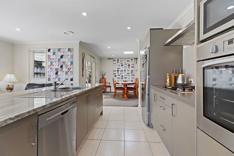 Photo of property in 91 Lakes Boulevard, Pyes Pa, Tauranga, 3112