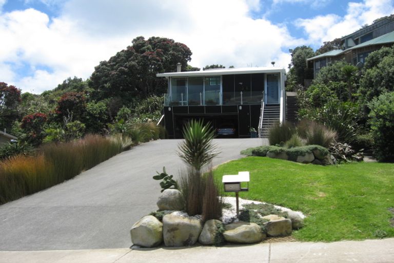 Photo of property in 62 Waitea Road, Muriwai, 0881