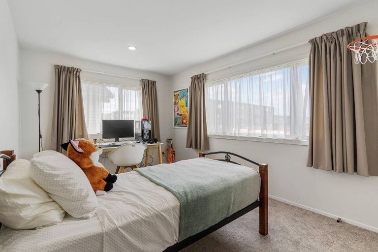 Photo of property in 386 Ormiston Road, Flat Bush, Auckland, 2019
