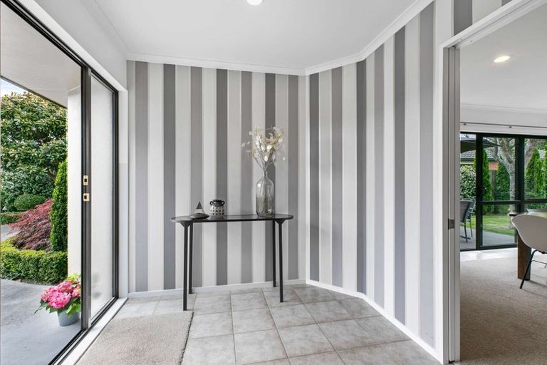 Photo of property in 15 Lockhart Place, Rototuna, Hamilton, 3210