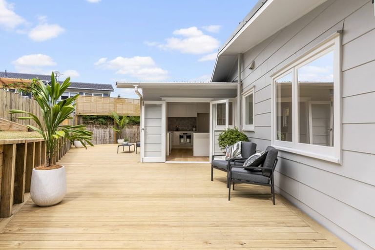 Photo of property in 36 Beaudine Avenue, Glenfield, Auckland, 0629