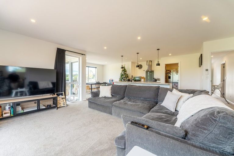 Photo of property in 9 Grove Avenue, Weston, Oamaru, 9401