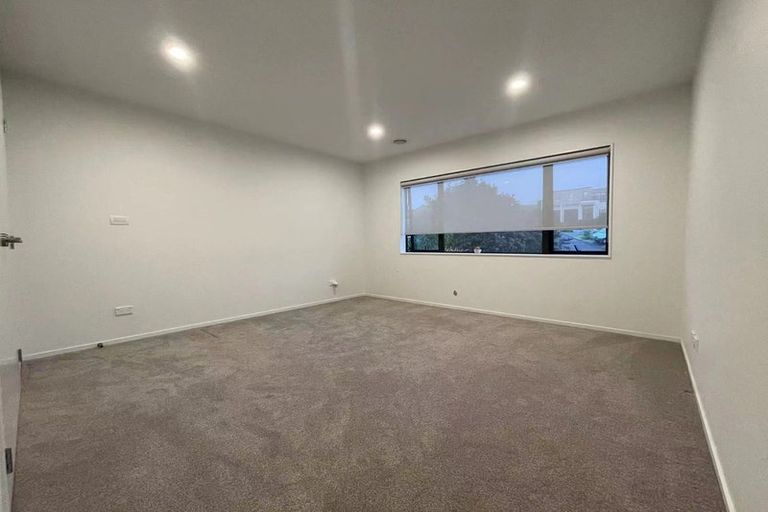 Photo of property in 6 Remuremu Street, Long Bay, Auckland, 0630