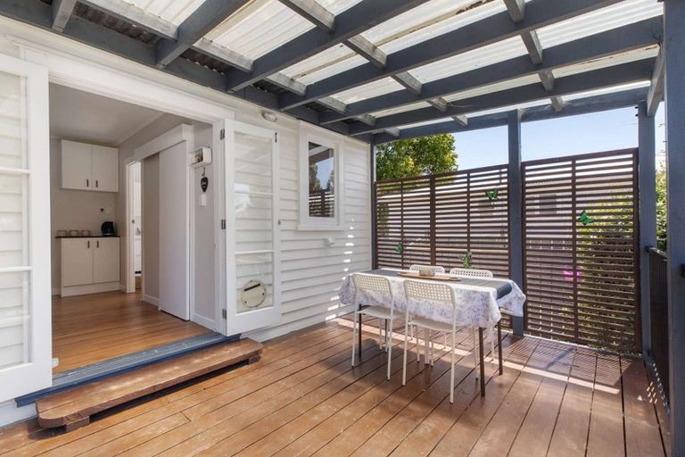 Photo of property in 64 Gloucester Road, Manurewa, Auckland, 2102