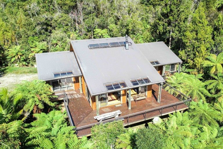 Photo of property in 32 Mokihinui Preserve, Seddonville, Westport, 7891