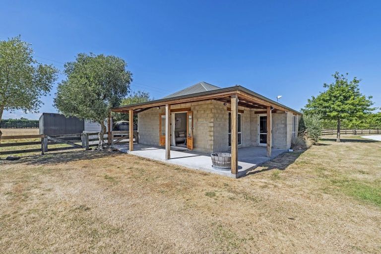 Photo of property in 450 Woodstock Road, Oxford, 7495