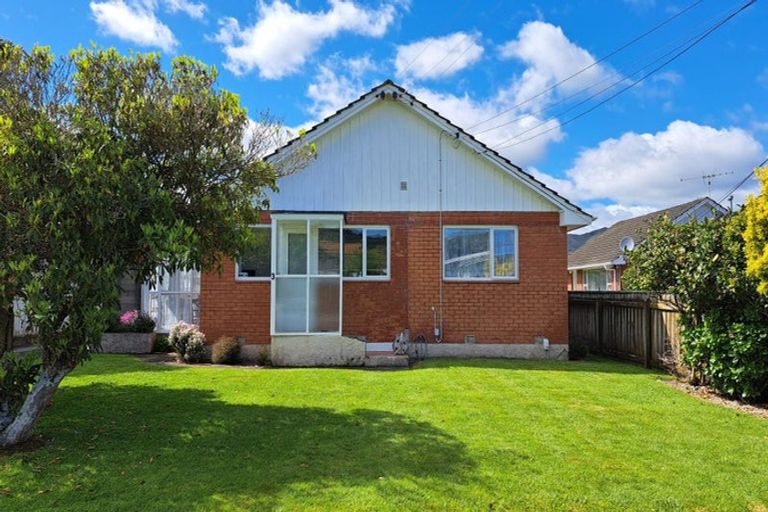 Photo of property in 3 Rosebank Avenue, Avalon, Lower Hutt, 5011