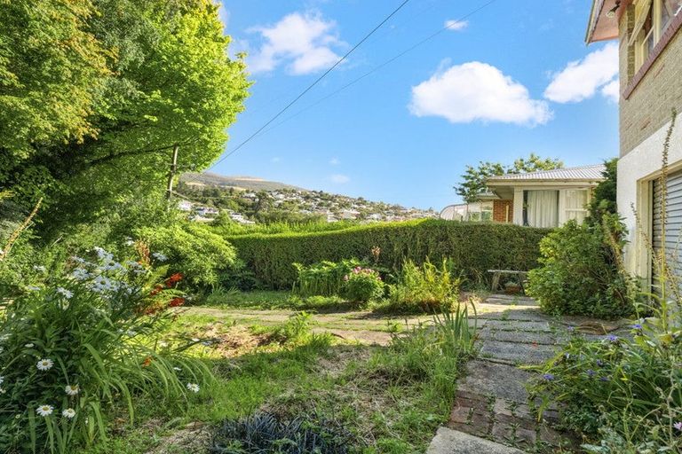 Photo of property in 87 Kaikorai Valley Road, Glenross, Dunedin, 9011