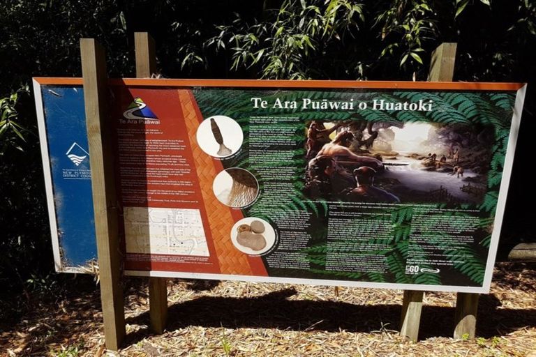 Photo of property in 8 Mangapai Road, Hurworth, New Plymouth, 4310