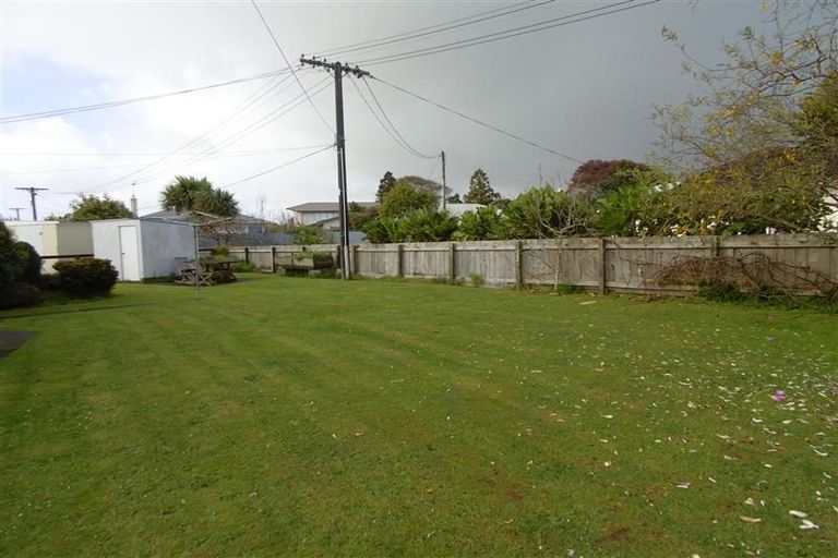 Photo of property in 11 Clovelly Street, Brooklands, New Plymouth, 4310