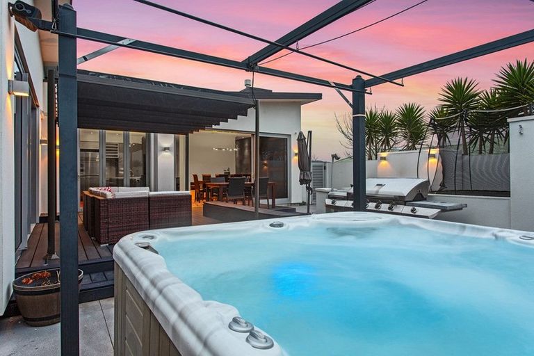 Photo of property in 1 Te Waihora Street, Pegasus, 7612