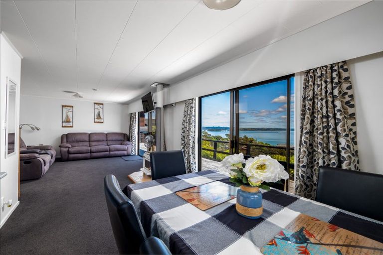 Photo of property in 202 Te Wahapu Road, Russell, 0272