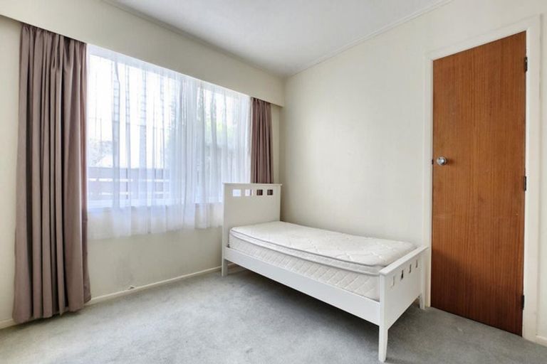 Photo of property in 10 Oriel Avenue, Tawa, Wellington, 5028