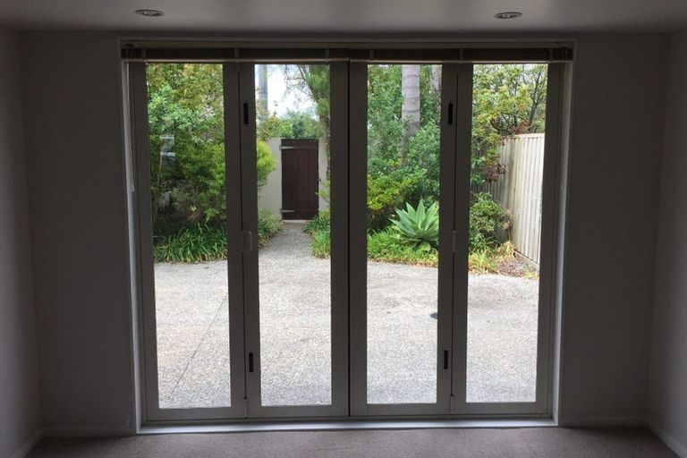 Photo of property in 7 Gillett Place, Botany Downs, Auckland, 2014