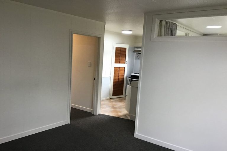 Photo of property in 17 Third Avenue, Avenues, Whangarei, 0110