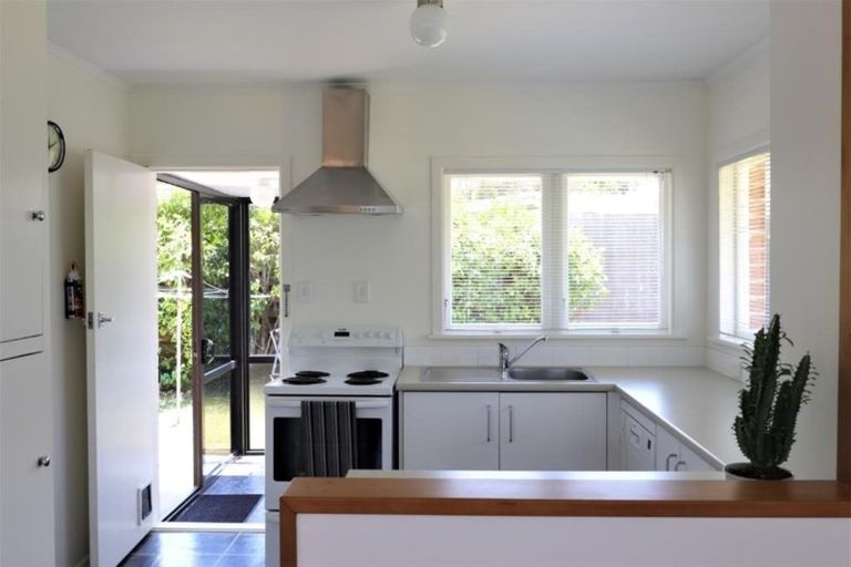 Photo of property in 4/54a Northboro Road, Belmont, Auckland, 0622