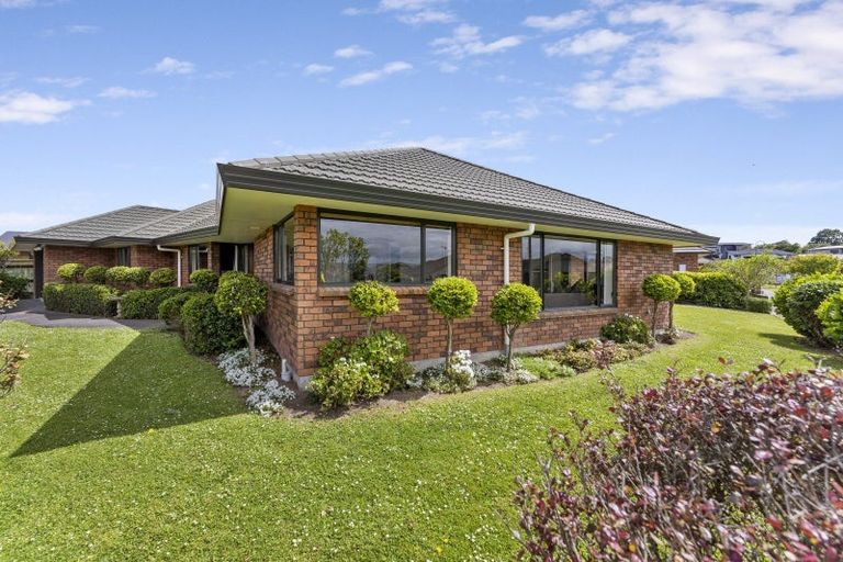 Photo of property in 2 Masefield Terrace, Kelvin Grove, Palmerston North, 4414