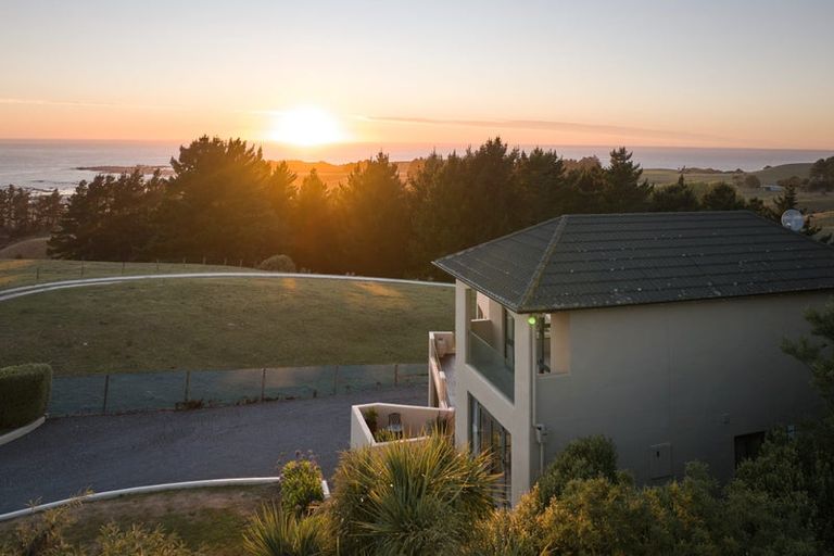 Photo of property in 306 Scarborough Street, Kaikoura, 7300
