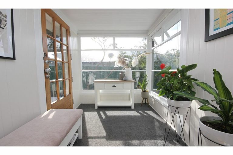 Photo of property in 7 Clouston Street, Saint Martins, Christchurch, 8022