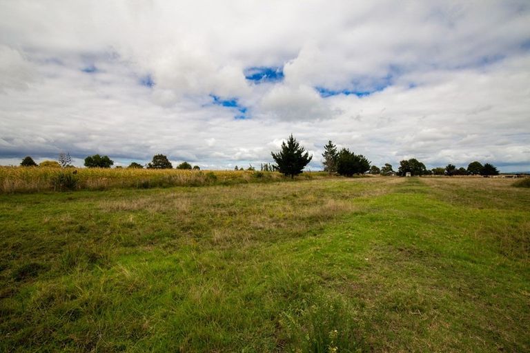 Photo of property in 9597 Paeroa Kopu Road, Kopu, Thames, 3578