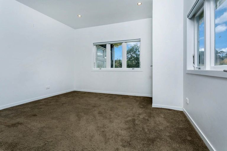 Photo of property in 76 Awa Road, Kumeu, 0891