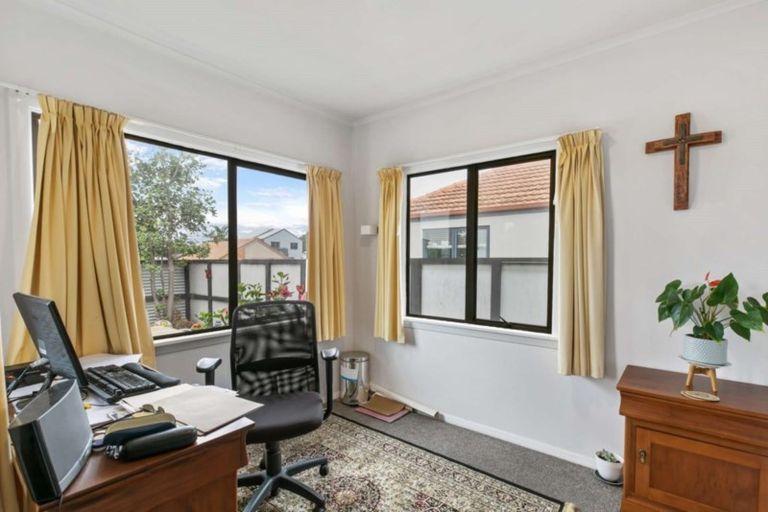 Photo of property in 60 Campbell Road, Mount Maunganui, 3116