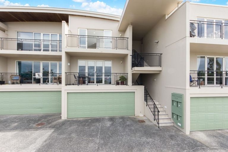 Photo of property in 9/166 Mokoia Road, Chatswood, Auckland, 0626