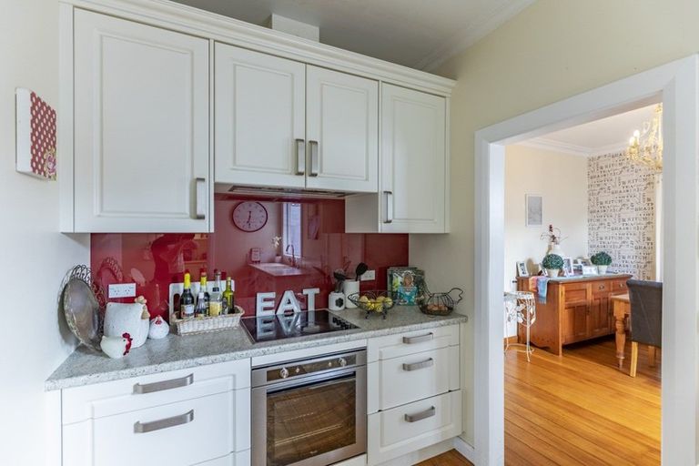 Photo of property in 1 Bowling Road, Greenmeadows, Napier, 4112