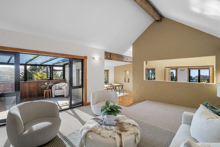 Photo of property in 38 Bellbird Rise, Murrays Bay, Auckland, 0630