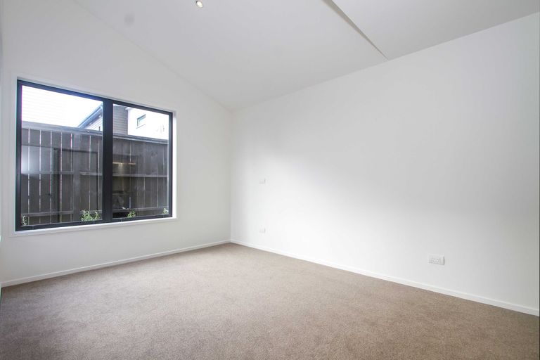 Photo of property in 31 Wallace Road, Hobsonville, Auckland, 0616