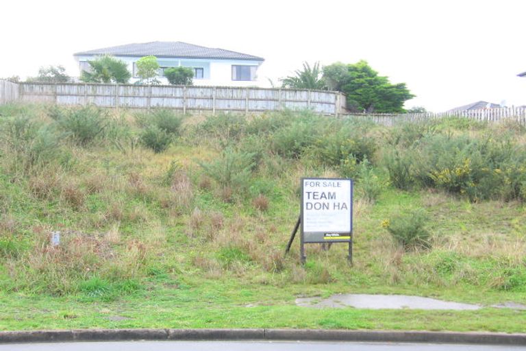 Photo of property in 3 Figtree Terrace, Goodwood Heights, Auckland, 2105