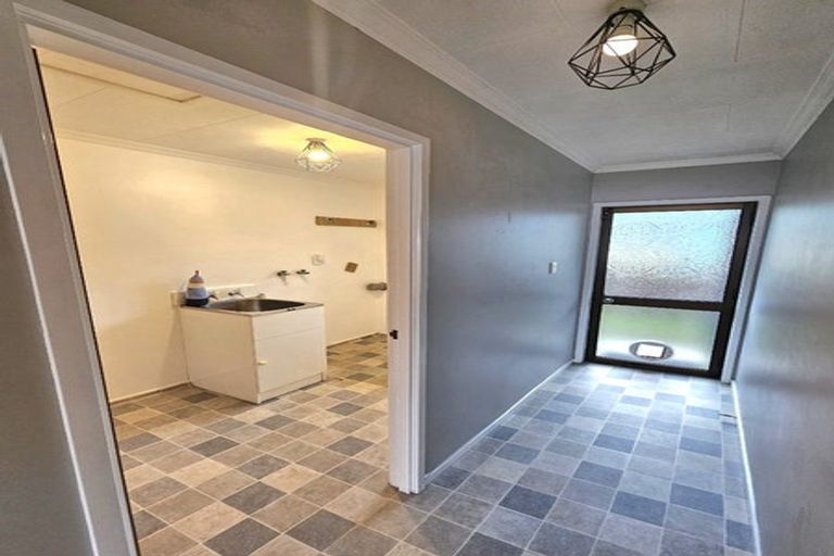 Photo of property in 23 Humphries Street, Inglewood, 4330