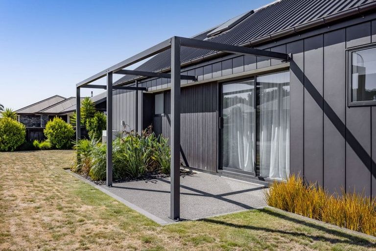 Photo of property in 27 Keene Drive, Bell Block, New Plymouth, 4312