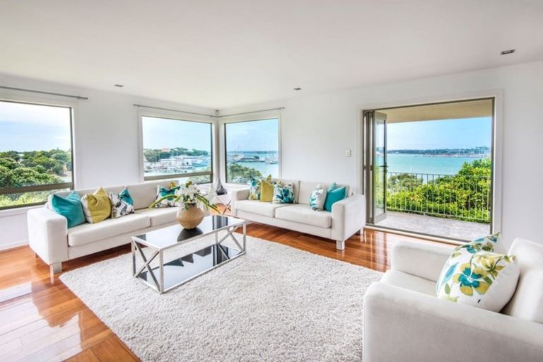 Photo of property in 31a Stanley Point Road, Stanley Point, Auckland, 0624