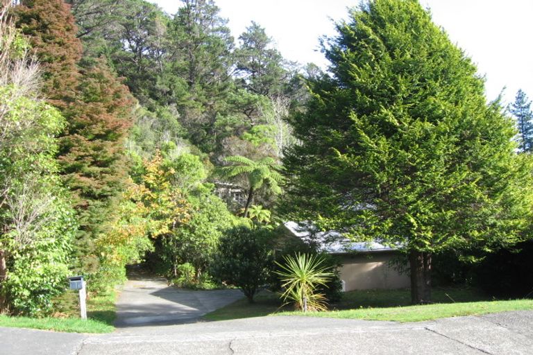 Photo of property in 112 Manuka Street, Stokes Valley, Lower Hutt, 5019