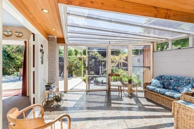 Photo of property in 385 Sawyers Arms Road, Harewood, Christchurch, 8051