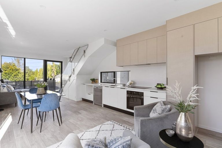 Photo of property in 14c Andrew Road, Howick, Auckland, 2010