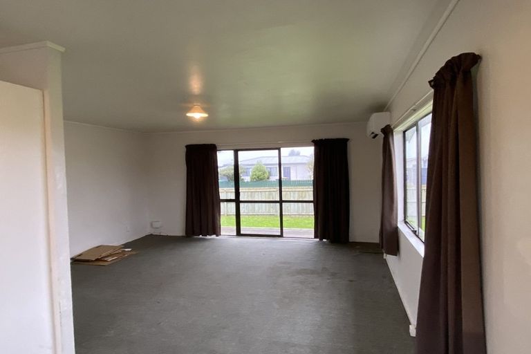 Photo of property in 1/16 Templeton Place, Clendon Park, Auckland, 2103