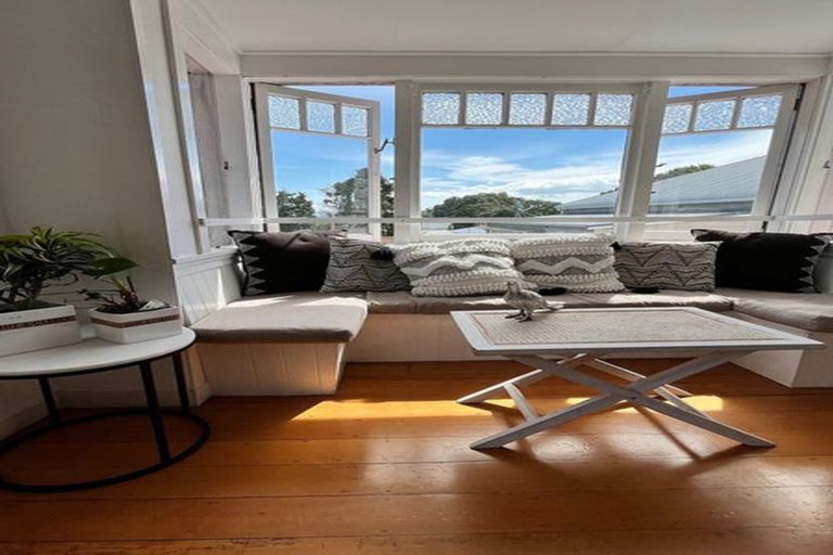 Photo of property in 2/24 West End Road, Herne Bay, Auckland, 1022