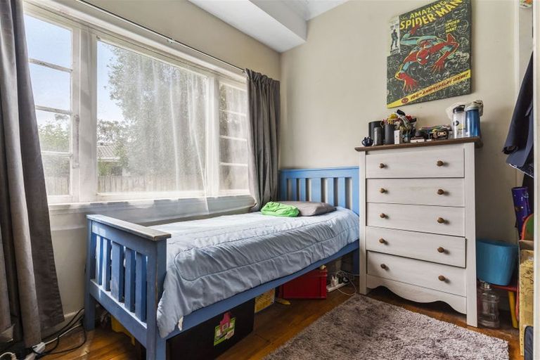 Photo of property in 2/1 Diomede Street, Bayswater, Auckland, 0622