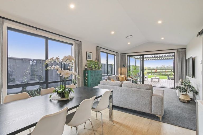 Photo of property in 18 Ellmers Street, Woodend, 7691