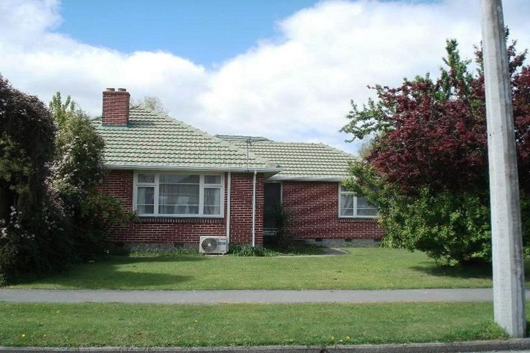 Photo of property in 110 Maidstone Road, Ilam, Christchurch, 8041