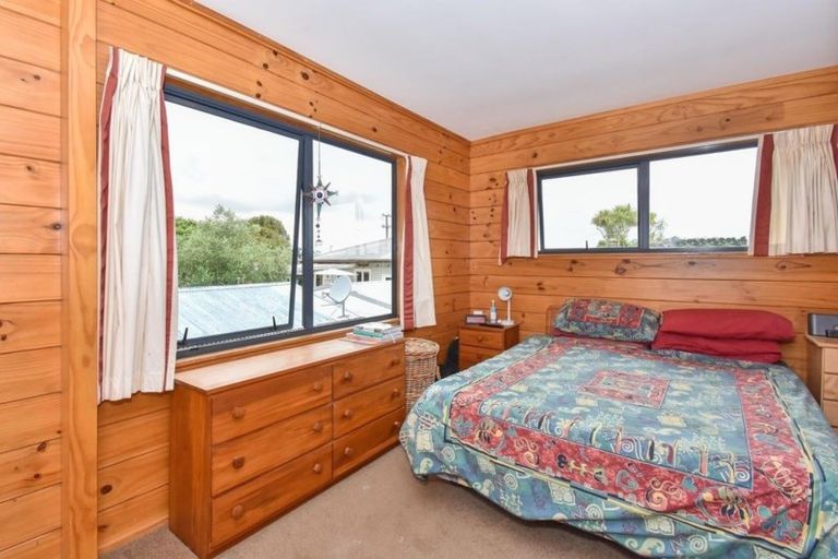 Photo of property in 15 Stevenson Road, Clarks Beach, 2122