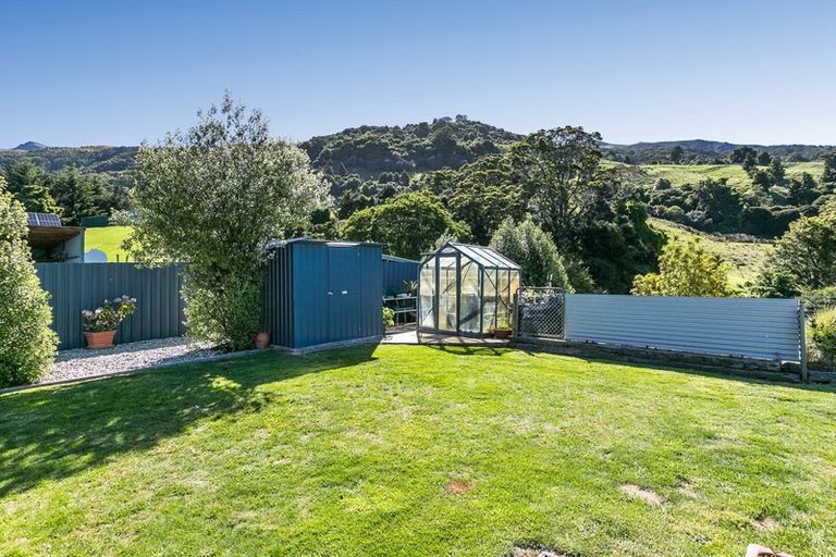 Photo of property in 160 Mann Road, Woodside, Outram, 9073