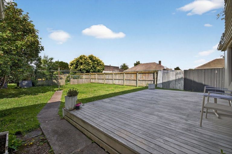 Photo of property in 4 Renfrew Place, Highbury, Palmerston North, 4412