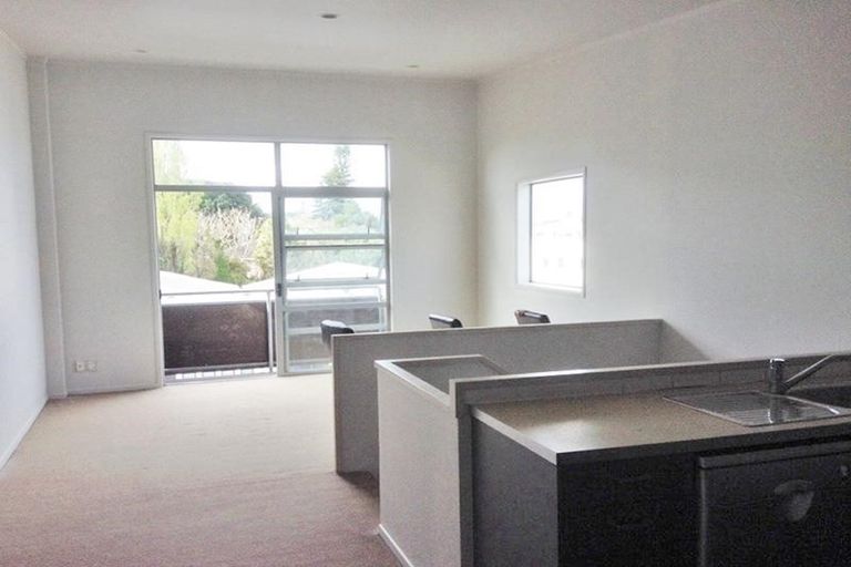 Photo of property in 12/3 Ngahura Street, Eden Terrace, Auckland, 1024