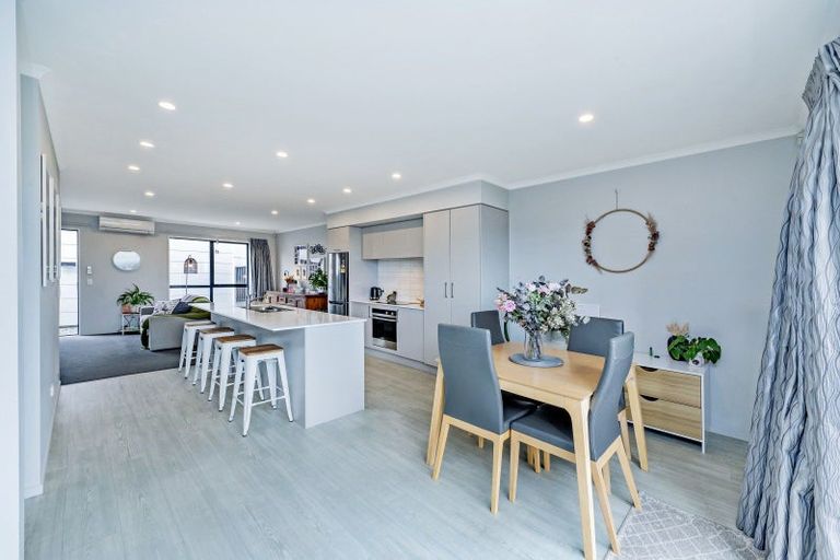 Photo of property in 18 Brian Keogh Lane, Wigram, Christchurch, 8025