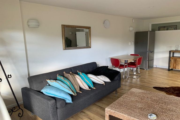 Photo of property in 14 Sackville Street, Fitzroy, New Plymouth, 4312