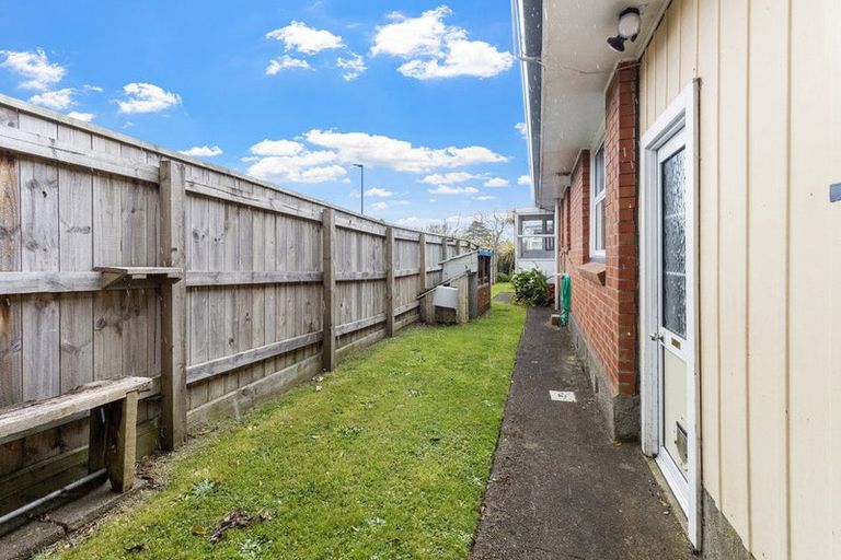 Photo of property in 14c Cowling Road, Hurdon, New Plymouth, 4310