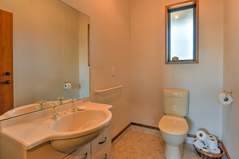 Photo of property in 12 Crombie Street, Gore, 9710